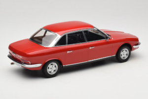 NSU Ro80 Rood Minichamps 1:18 151015404 Metaal — afbeelding 2 van 6