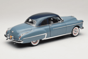 Oldsmobile 88 Blauw Grease Auto World 1:18 AWSS103/06 Metaal — afbeelding 3 van 8