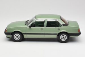 Opel Ascona C Metallic Light Green MCG 1:18 MCG18458 Metaal — afbeelding 3 van 6