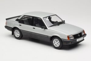 Opel Ascona C SR Zilver MCG 1:18 MCG18460 Metaal — afbeelding 4 van 6