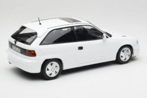 Opel Astra F GSi Blanc Casablanca Norev 1:18 183673 Metaal — afbeelding 2 van 6