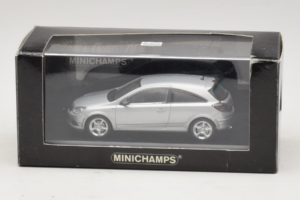 Opel Astra H GTC Zilver Minichamps 1:43 ASTRA003 Metaal — afbeelding 4 van 4
