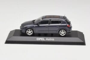 Opel Astra H Grijs Minichamps 1:43 B24910027A Metaal