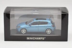 Opel Astra H Lichtblauw Minichamps 1:43 400043001 Metaal — afbeelding 4 van 4