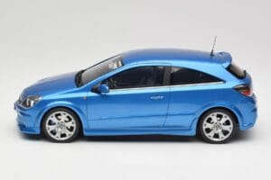 Opel Astra H OPC Arden Blue Otto 1:18 OT473 Hars — afbeelding 3 van 6