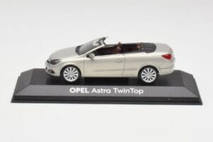 Opel Astra H Twin Top Zilver Minichamps 1:43 403045633 Metaal