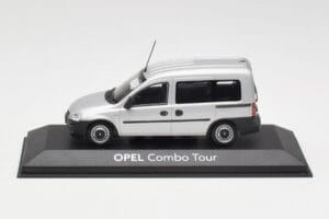 Opel Combo C Zilver Minichamps 1:43 COMBO001 Metaal