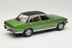 Opel Commodore B Groen MCG 1:18 MCG18565 Metaal — afbeelding 2 van 6