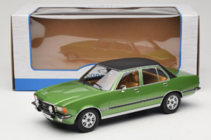 Opel Commodore B Groen MCG 1:18 MCG18565 Metaal — afbeelding 6 van 6