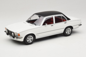 Opel Commodore B Wit MCG 1:18 MCG18564 Metaal