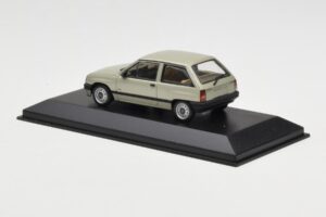 Opel Corsa A Swing Groen Minichamps 1:43 400045002 Metaal — afbeelding 3 van 4