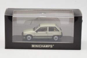 Opel Corsa A Swing Groen Minichamps 1:43 400045002 Metaal — afbeelding 4 van 4