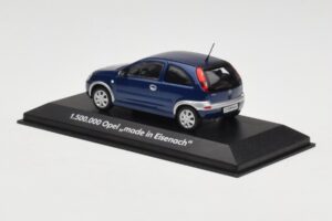 Opel Corsa C 1.5M Made in Eisenach Minichamps 1:43 OPEL003 Metaal — afbeelding 3 van 4