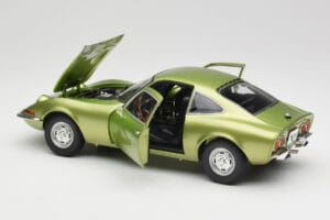 Opel GT Green Metallic Minichamps 1:18 180049029 Metaal — afbeelding 5 van 8