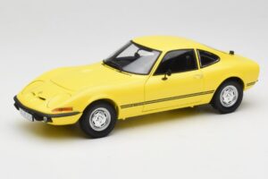 Opel GT/J Geel Minichamps 1:18 180049021 Metaal