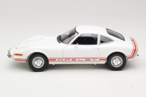 Opel GT Wit Minichamps 1:18 180049027 Metaal — afbeelding 4 van 8