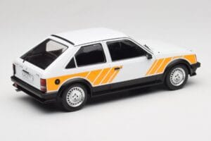 Opel Kadett D SR Wit met Geel Decor MCG 1:18 MCG18534 Metaal — afbeelding 2 van 6