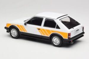 Opel Kadett D SR Wit met Geel Decor MCG 1:18 MCG18534 Metaal — afbeelding 5 van 6