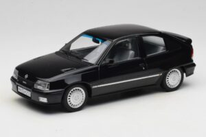 Opel Kadett E GSi Zwart Metallic Helmut Schmidt Norev 1:18 183617 Metaal