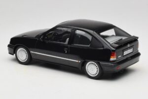 Opel Kadett E GSi Zwart Metallic Helmut Schmidt Norev 1:18 183617 Metaal — afbeelding 5 van 6