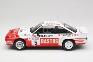 Opel Manta 400 #5 G. Colsoul Rally Ypres 1985 IXO 1:18 18RMC134 Metaal — afbeelding 3 van 6