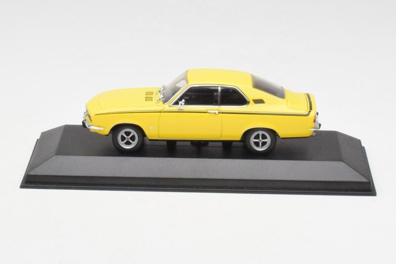 Opel Manta A SR Geel Minichamps 1:43 400045502 Metaal