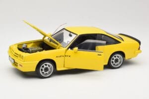 Opel Manta B GT/E Geel Revell 1:18 08421 Metaal — afbeelding 2 van 8