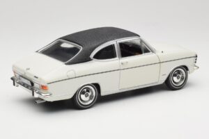 Opel Olympia A Coupe Wit Zwart Revell 1:18 8446 Metaal — afbeelding 3 van 8