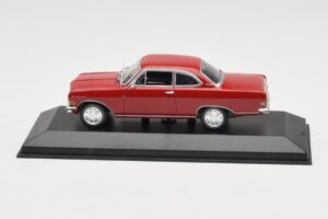 Opel Rekord A Rood Minichamps 1:43 400041004 Metaal