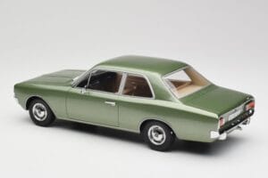 Opel Rekord C Green Metallic Minichamps 1:18 107047000 Hars — afbeelding 5 van 6