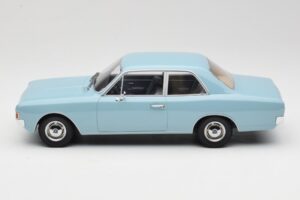 Opel Rekord C Lichtblauw Minichamps 1:18 107047002 Metaal — afbeelding 3 van 6