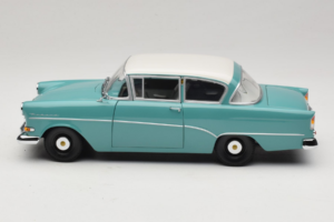 Opel Rekord P1 Turquoise Blauw Minichamps 1:18 180043200 Metaal — afbeelding 4 van 8