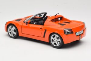 Opel Speedster Oranje Maisto 1:18 31615 Metaal — afbeelding 7 van 8