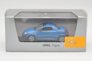 Opel Tigra Twin Top Blauw Minichamps 1:43 919084 Metaal — afbeelding 4 van 4