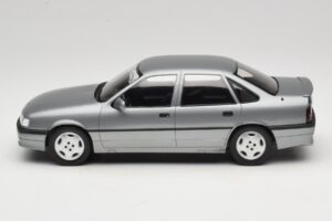 Opel Vectra A 2000 16V Donkergrijs MCG 1:18 MCG18462 Metaal — afbeelding 3 van 6