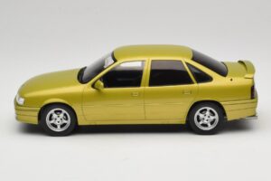 Opel Vectra A 2000 16V Geel MCG 1:18 MCG18463 Metaal — afbeelding 3 van 6