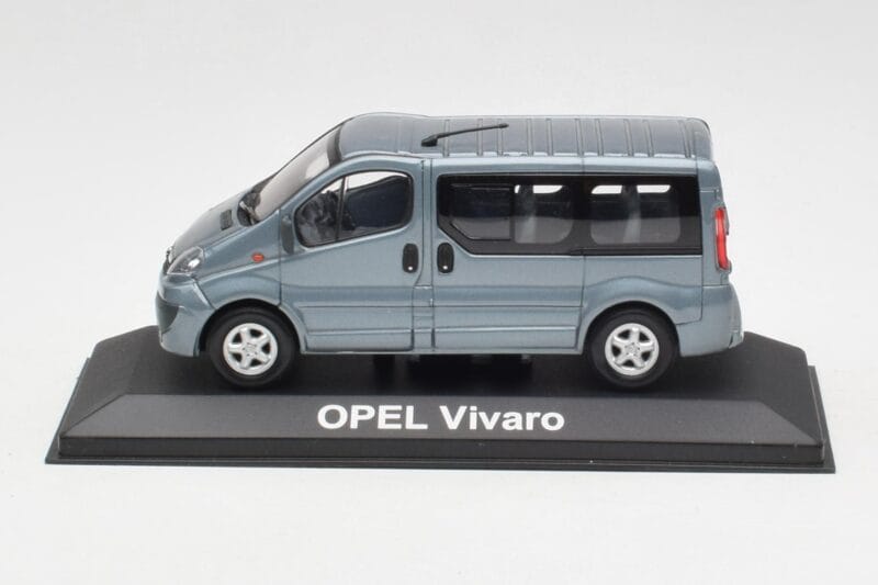 Opel Vivaro A Blauwgrijs Minichamps 1:43 VIVARO001 Metaal