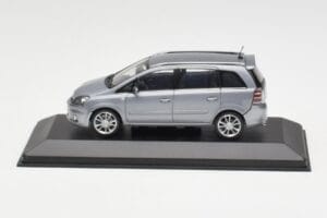 Opel Zafira A OPC Light Blue Metallic Minichamps 1:43 ZAFIRA001 Metaal