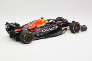 Oracle Red Bull Racing RB18 #11 S. Perez Miami GP 2022 Minichamps 1:18 110220511 Metaal — afbeelding 2 van 6