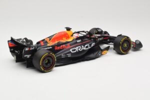 Oracle Red Bull Racing RB19 #1 M. Verstappen Winner Italian GP 2023 Minichamps 1:18 110231501 Metaal — afbeelding 2 van 6