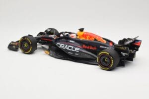Red Bull Racing RB20 #1 M. Verstappen Winner China GP 2024 Minichamps 1:18 110240501 Metaal — afbeelding 5 van 6