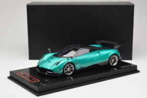 Pagani Huayra BC Green Metallic Yy Model 1:18 REMC020 Hars — afbeelding 7 van 7