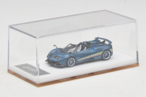 Pagani Huayra Tricolore Roadster Blauw Henson & Heaven 1:64 PHTRB01 Hars — afbeelding 6 van 8
