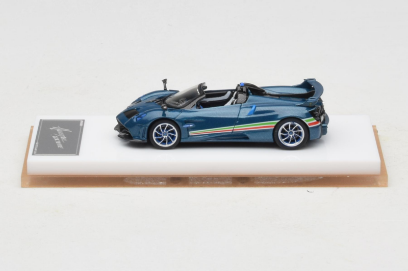 Pagani Huayra Tricolore Roadster Blauw Henson & Heaven 1:64 PHTRB01 Hars