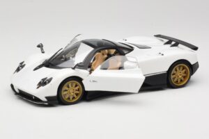 Pagani Zonda F Wit Mondo Motors 1:18 157655 Metaal — afbeelding 2 van 8