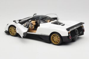 Pagani Zonda F Wit Mondo Motors 1:18 157655 Metaal — afbeelding 5 van 8