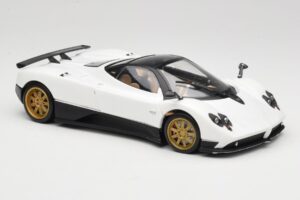 Pagani Zonda F Wit Mondo Motors 1:18 157655 Metaal — afbeelding 6 van 8