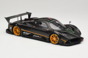 Pagani Zonda R Revolucion Carbon Fiber AUTOart 1:18 78261 Metaal — afbeelding 6 van 8