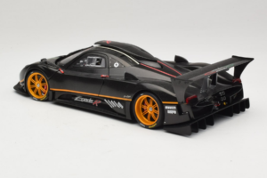 Pagani Zonda R Revolucion Carbon Fiber AUTOart 1:18 78261 Metaal — afbeelding 7 van 8