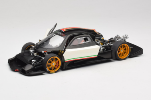 Pagani Zonda R Revolucion Wit AUTOart 1:18 78262 Metaal — afbeelding 2 van 8